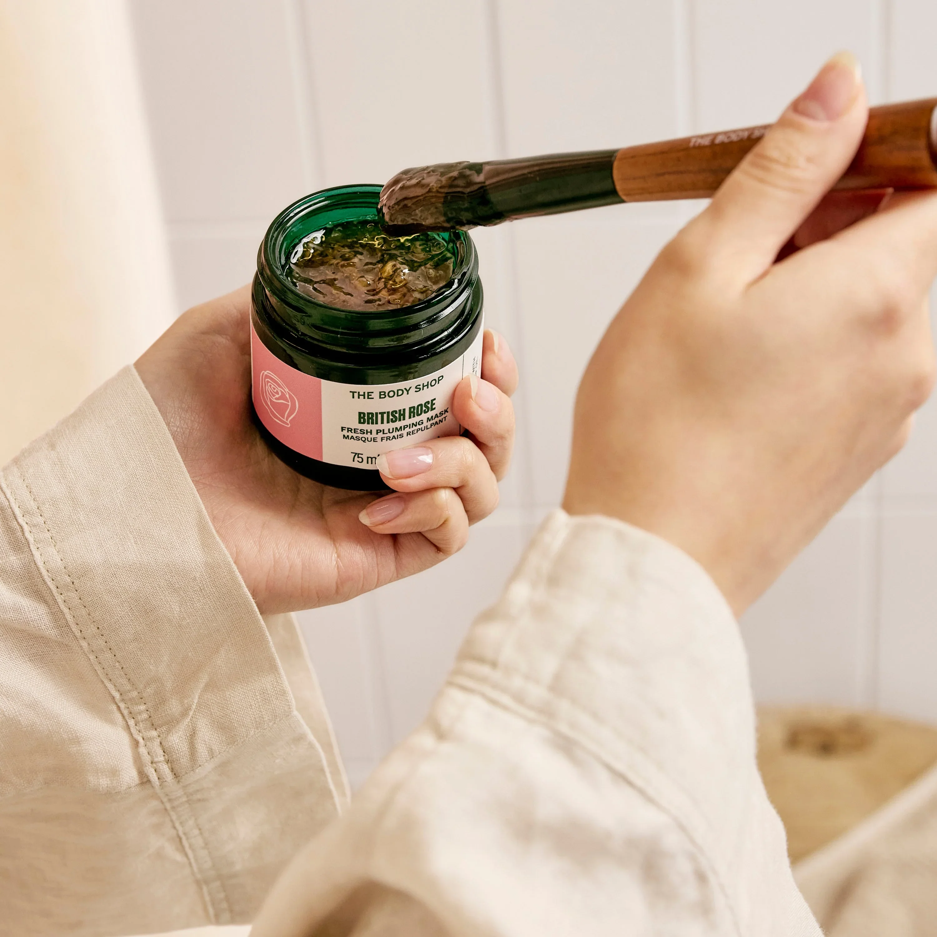 British Rose Fresh Plumping Mask - Image 2