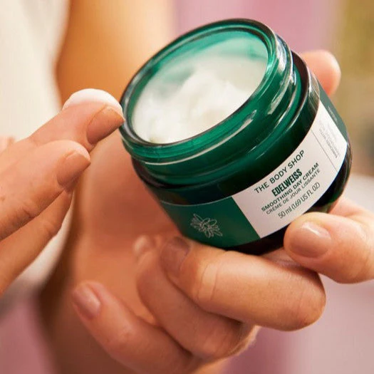 Edelweiss Smoothing Day Cream 50ml - Image 2