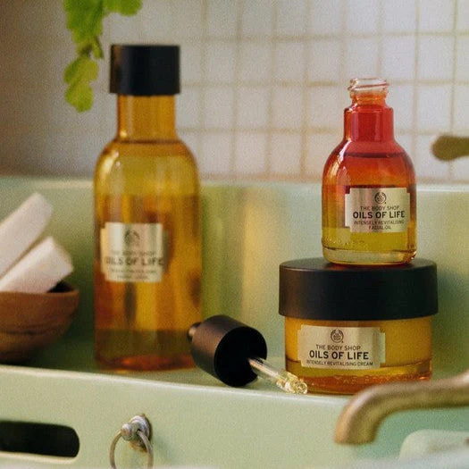 Oils Of Life™ Intensely Revitalising Cream 50ml - Image 2