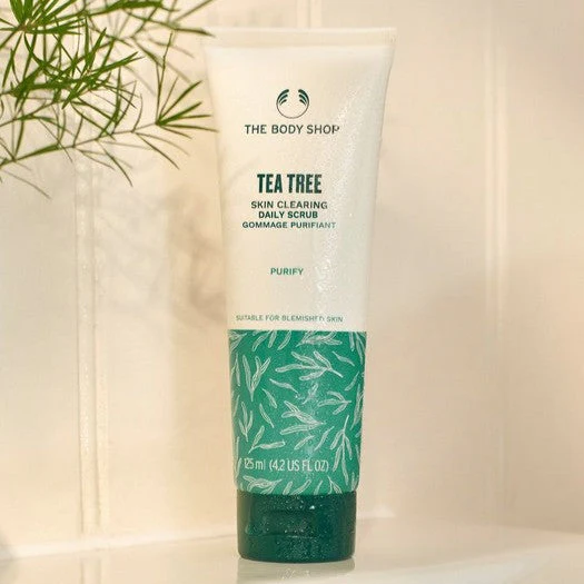 Tea Tree Skin Clearing Daily Scrub - Image 3