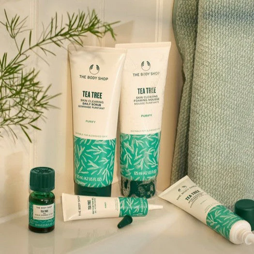 Tea Tree Skin Clearing Daily Scrub - Image 5