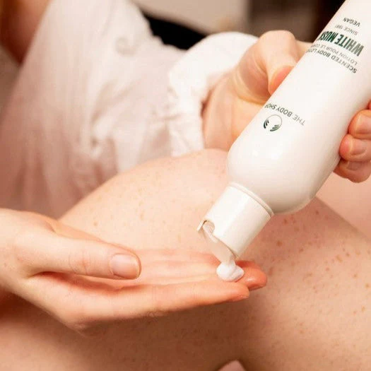White Musk® Body Lotion - Image 2
