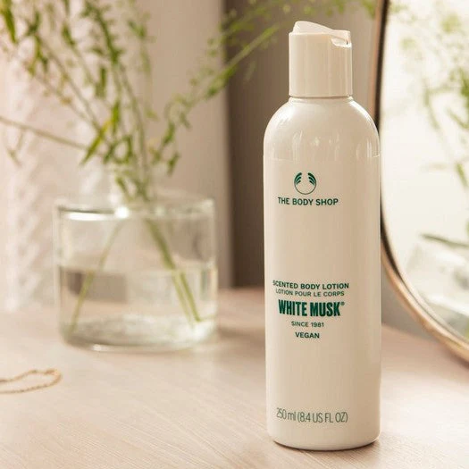 White Musk® Body Lotion - Image 5